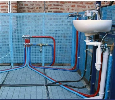 Isolamento del tubo Pex al Pex